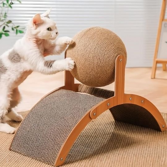 chat tourne boule griffoir pour chat design