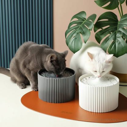  deux chats boivent fontaine a eau ceramique chat