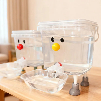 distributeur eau pour chat sur une table