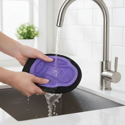 lavage facile du gant poil chat avec de l'eau