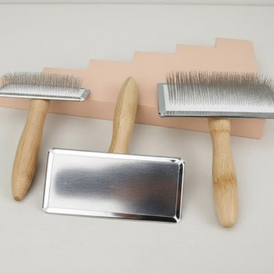 présentation de brosse pour chat poil long