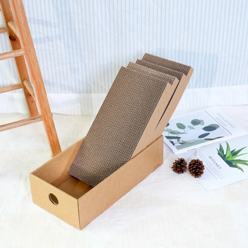 quatre pièces du griffoir pour chat carton
